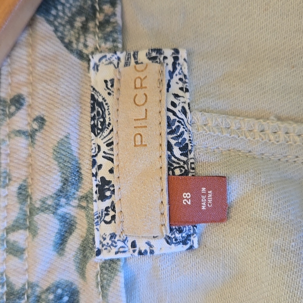 Anthropologie Pilcro Cutoff Denim Ivory Printed Overall Shorts - Picture 10 of 11